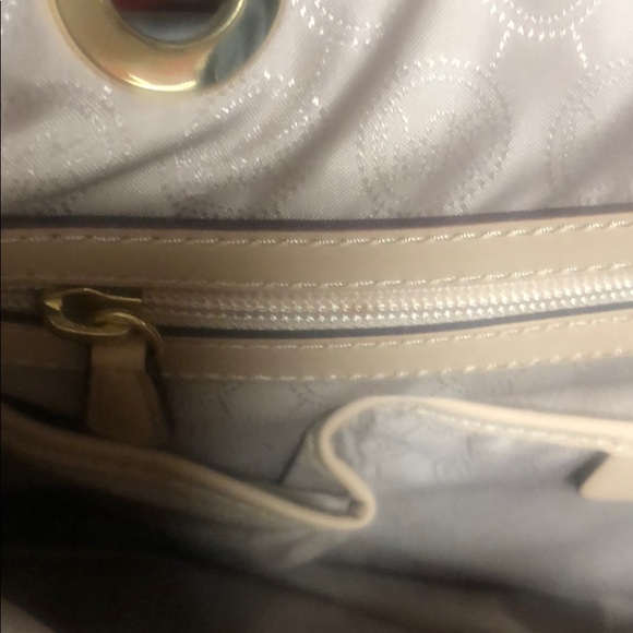 🔴SOLD🔴 Michael Kors Jet Set Travel Tote Bag - Picture 6 of 7